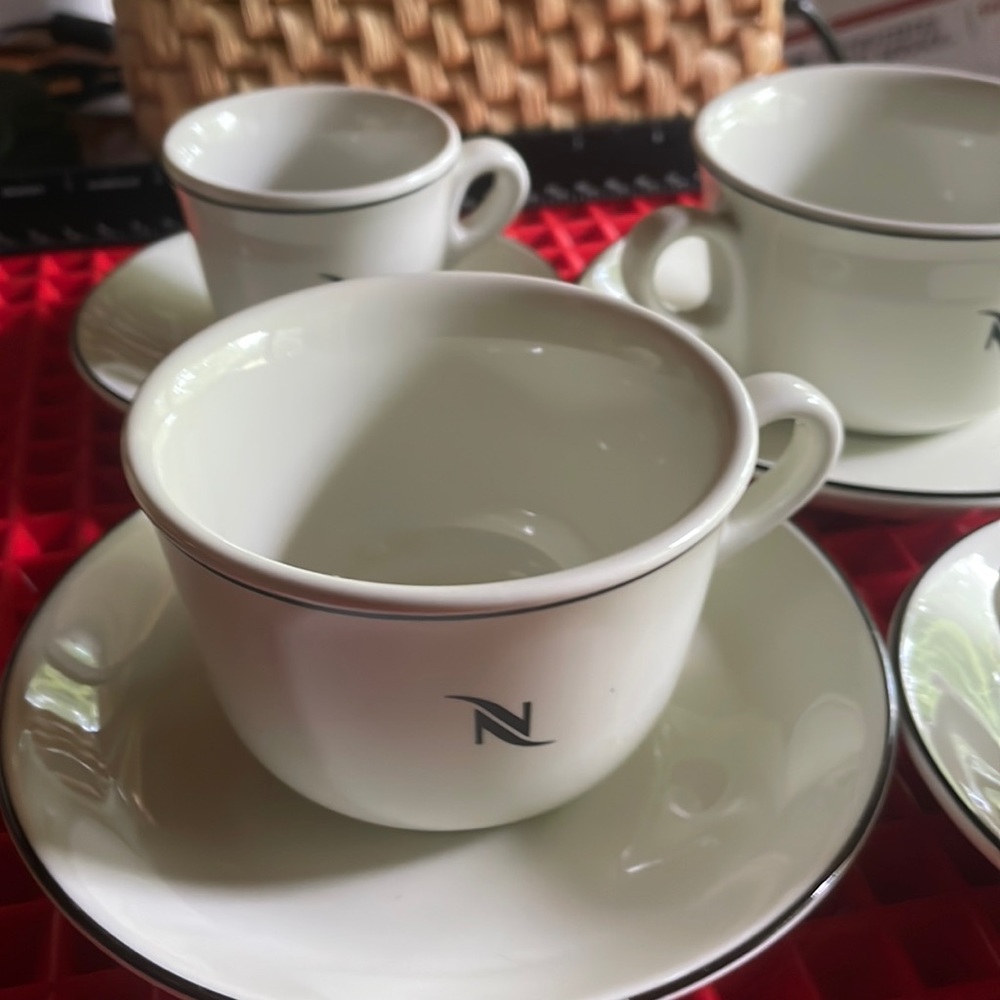 BEAUTIFUL ITALIAN PAIRS OF TEACUPS AND SAUCERS IN DEMITASSE AND REGULAR…